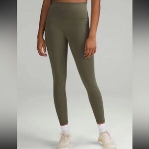 Lululemon Wunder Train 25” Leggings